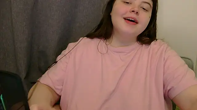 Snapshot of brattyprincessemma chatting on January 2026 04:53:01 PM brattyprincessemma online show from January 2026 04:53:01 PM