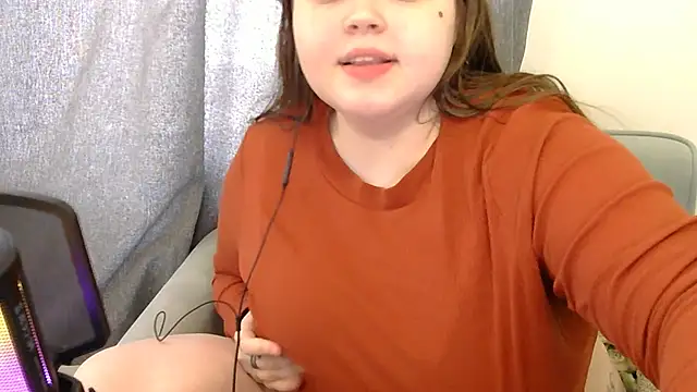 Snapshot of brattyprincessemma chatting on February 2026 08:24:02 AM brattyprincessemma online show from February 2026 08:24:02 AM