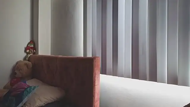 Crystal Star  online show from November 2025 03:23:02 PM