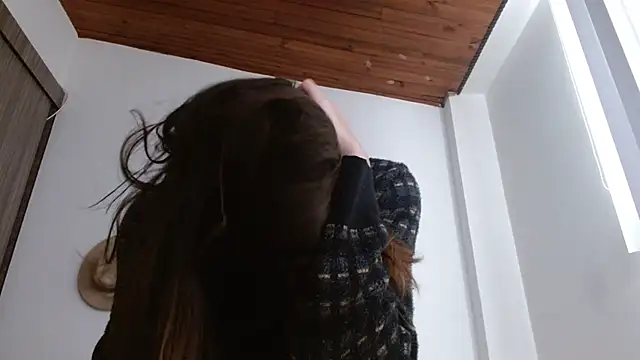 Crystal Star  online show from February 2026 12:34:01 PM