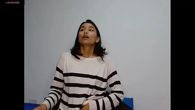 Gia Lee online show from November 2025 03:01:02 AM