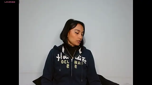 Gia Lee online show from February 2026 02:21:01 AM