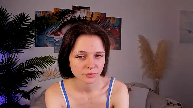 Snapshot of Shine_Vivi chatting on September 2025 03:23:01 PM Shine Vivi online show from September 2025 03:23:01 PM