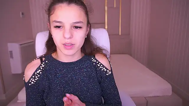 Snapshot of AnitaBambie chatting on November 2025 02:21:02 PM AnitaBambie online show from November 2025 02:21:02 PM