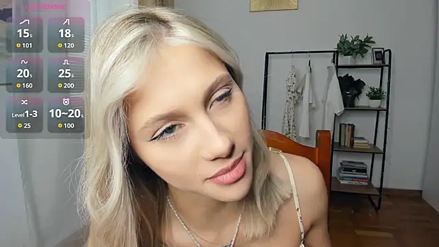 Snapshot of FaaBinaa chatting on November 2025 07:42:01 AM FaaBinaa online show from November 2025 07:42:01 AM