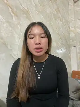 Snapshot of QueenLink chatting on September 2025 06:13:02 PM QueenLink online show from September 2025 06:13:02 PM