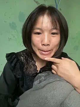 Snapshot of QueenLink chatting on November 2025 02:24:02 AM QueenLink online show from November 2025 02:24:02 AM