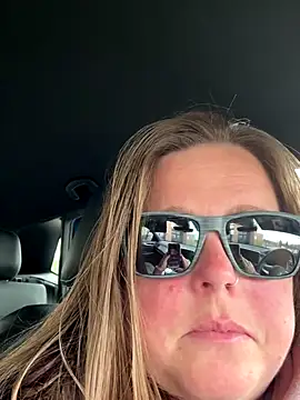 hornykitty1210 online show from October 2025 07:10:02 PM