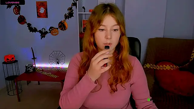 Snapshot of lola_sun12 chatting on October 2025 08:22:02 PM lola sun12 online show from October 2025 08:22:02 PM