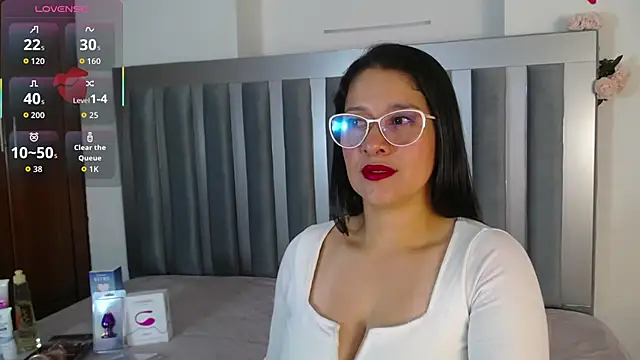 Alana steel 1 online show from April 2026 12:02:01 PM