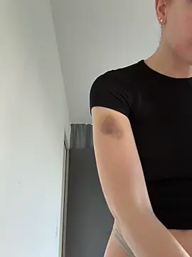 Snapshot of Chloemillerrxx chatting on September 2025 03:14:01 PM Chloemillerrxx online show from September 2025 03:14:01 PM