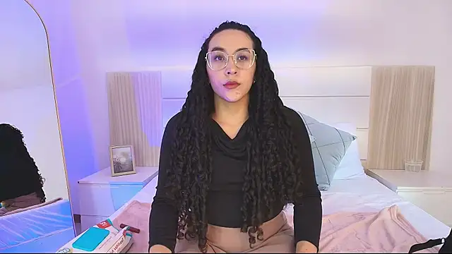 alehia cute online show from February 2026 08:56:02 PM