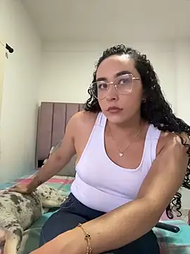Snapshot of alehia_cute chatting on July 2026 09:47:02 PM alehia cute online show from July 2026 09:47:02 PM