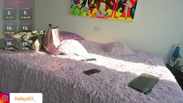 HaileyDuke online show from November 2025 12:38:01 PM