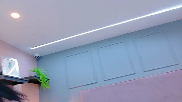 Snapshot of Camila_Hill_ chatting on November 2025 01:10:02 PM Camila Hill online show from November 2025 01:10:02 PM