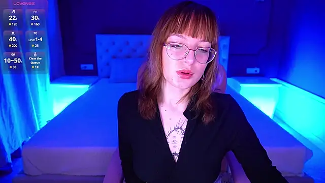 Pixie Peachh online show from November 2025 02:09:01 PM