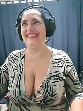 lina maria99 online show from October 2025 11:18:02 PM