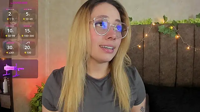 LanaMills  online show from March 2026 05:44:01 AM