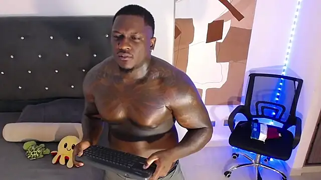 JoshMorri online show from November 2025 03:18:02 AM