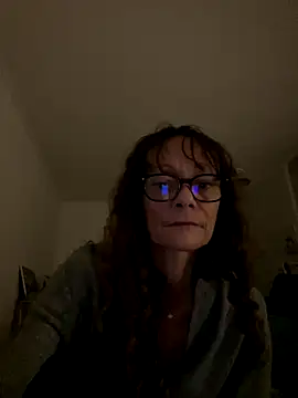 Chris06d22xh online show from October 2025 06:49:02 PM