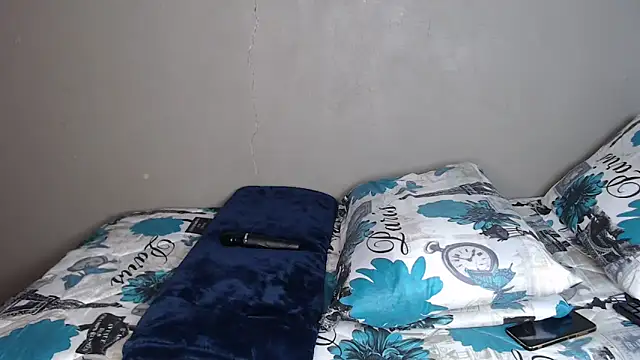 Lunalee online show from December 2025 09:43:02 PM