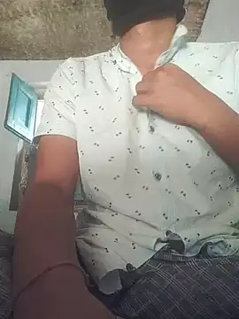 Snapshot of BasicGoal96 chatting on October 2025 03:58:02 AM BasicGoal96 online show from October 2025 03:58:02 AM