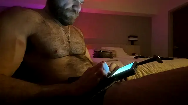 Snapshot of Bighairytopping chatting on June 2026 07:40:02 AM Bighairytopping online show from June 2026 07:40:02 AM
