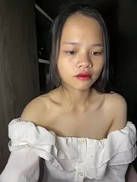 Hana-44 online show from November 2025 06:07:02 PM