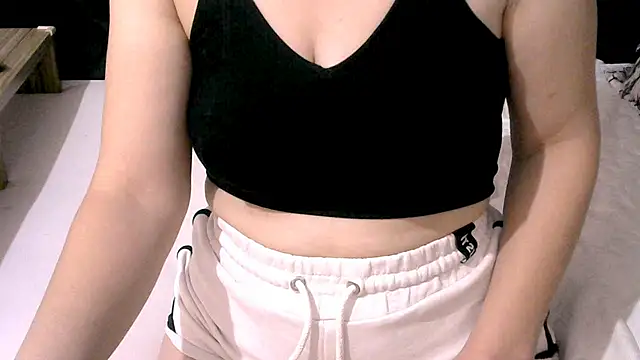 Snapshot of devinantalya chatting on October 2025 01:18:01 PM devinantalya online show from October 2025 01:18:01 PM