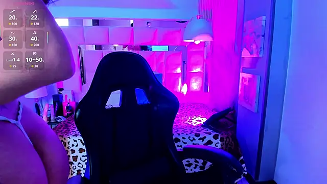 Aria Joness  online show from March 2026 09:07:01 PM