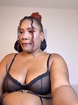 Snapshot of anailynn chatting on October 2025 11:55:01 PM anailynn online show from October 2025 11:55:01 PM