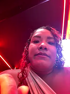 Snapshot of anailynn chatting on November 2025 08:30:01 PM anailynn online show from November 2025 08:30:01 PM