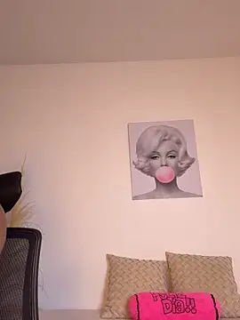 Snapshot of anailynn chatting on November 2025 11:16:01 PM anailynn online show from November 2025 11:16:01 PM