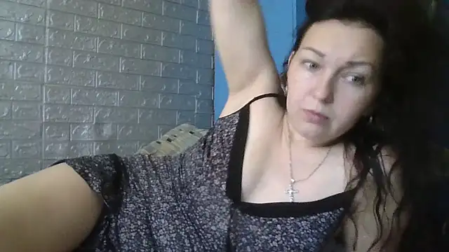 Snapshot of DanaNeon chatting on June 2026 08:38:01 AM DanaNeon online show from June 2026 08:38:01 AM