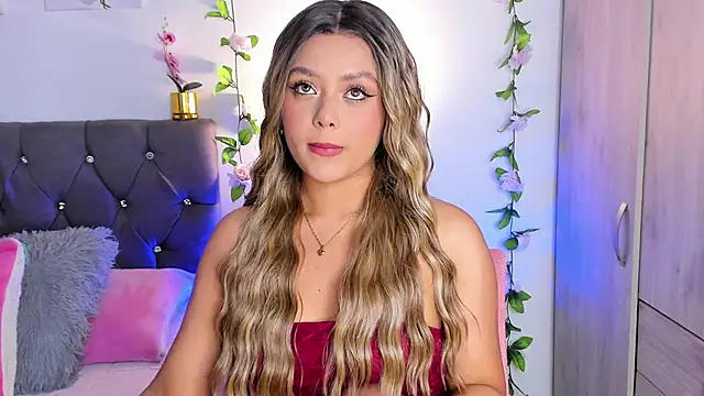 Snapshot of isajonnes18 chatting on October 2025 02:55:01 AM isajonnes18 online show from October 2025 02:55:01 AM