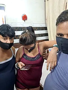 Snapshot of Cute_plak02 chatting on November 2025 04:17:02 PM Cute plak02 online show from November 2025 04:17:02 PM