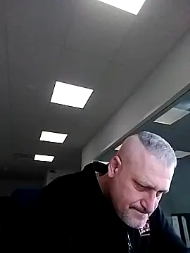 Hisnimin online show from February 2026 12:09:02 AM