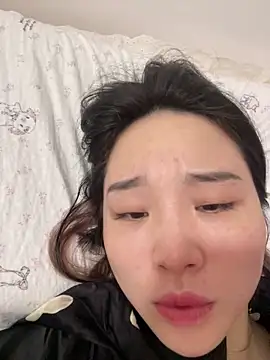 Y2Luvk online show from February 2026 01:40:01 PM