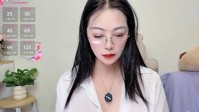 Hua Hua 0 online show from October 2025 01:44:02 PM
