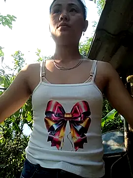 Snapshot of Ruaiuoi chatting on May 2026 10:01:02 AM Ruaiuoi online show from May 2026 10:01:02 AM