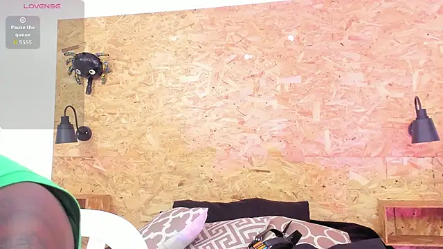 santiblack7 online show from November 2025 01:37:01 AM