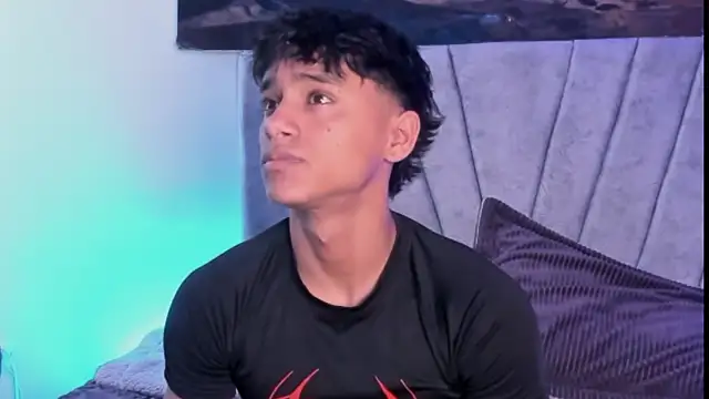 ZYZZ1312 online show from November 2025 03:22:01 PM