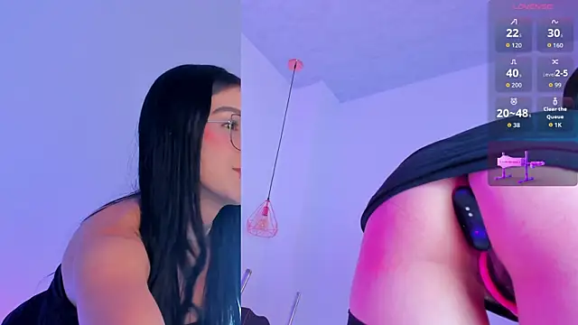 Sarita  Gomez online show from October 2025 05:25:01 AM