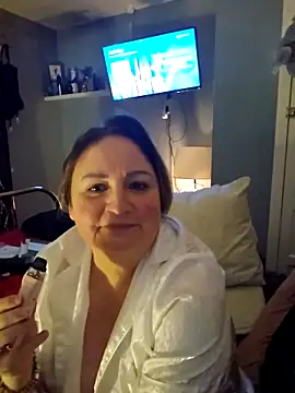 Snapshot of Naughtiness-but-Nice chatting on October 2025 08:38:01 PM Naughtiness-but-Nice online show from October 2025 08:38:01 PM