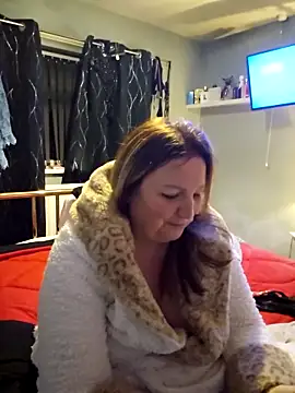 Snapshot of Naughtiness-but-Nice chatting on November 2025 10:07:02 PM Naughtiness-but-Nice online show from November 2025 10:07:02 PM