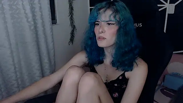 Snapshot of LITTLENAMI_ chatting on October 2025 11:59:02 PM LITTLENAMI online show from October 2025 11:59:02 PM