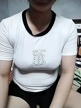 Snapshot of Mie_rose chatting on October 2025 01:32:01 PM Mie rose online show from October 2025 01:32:01 PM