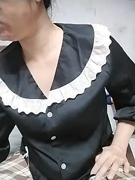 Snapshot of Mie_rose chatting on November 2025 01:10:02 PM Mie rose online show from November 2025 01:10:02 PM