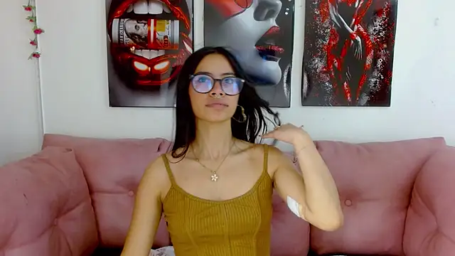 Miahotcs1 online show from April 2026 03:04:02 PM