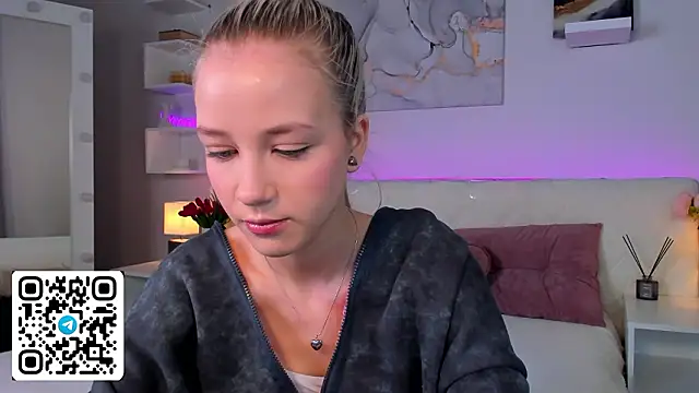 Snapshot of Anellyball chatting on February 2026 09:49:02 AM Anellyball online show from February 2026 09:49:02 AM